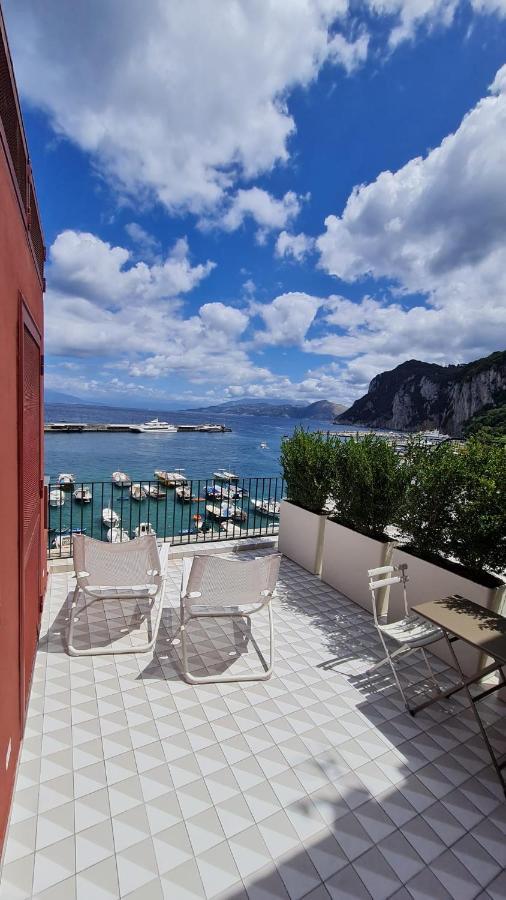 Capri Marina Suite Exterior photo
