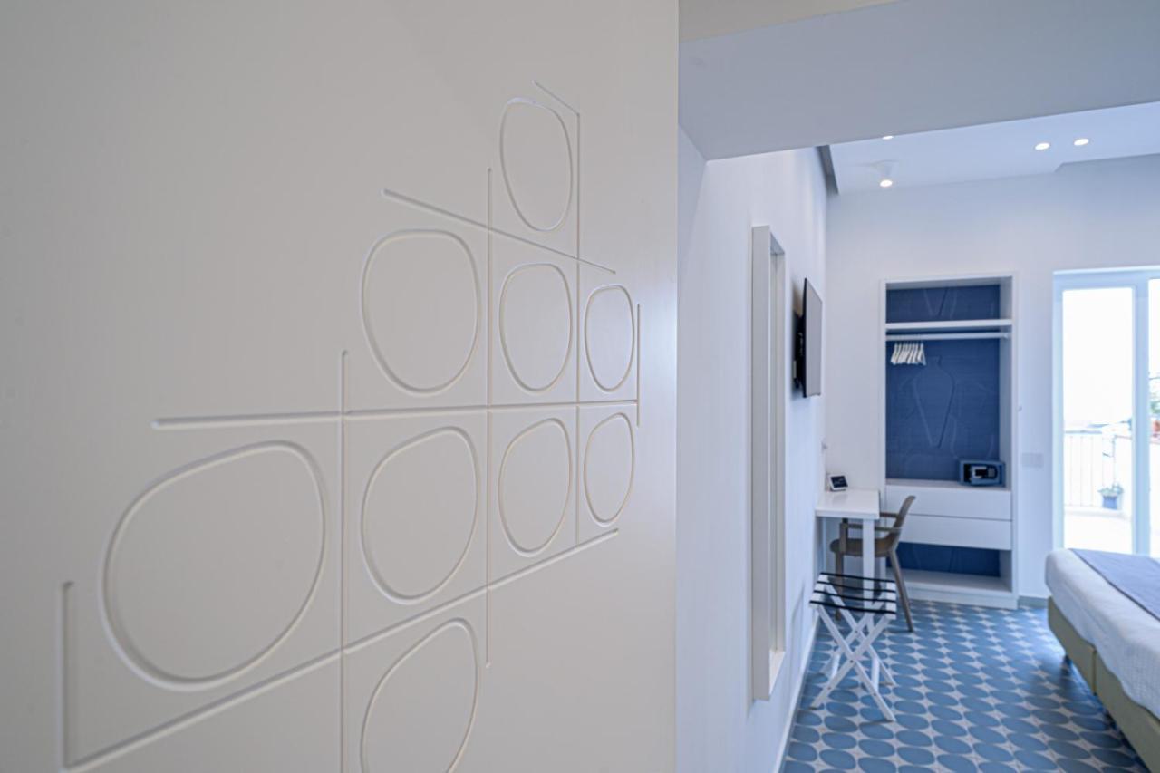 Capri Marina Suite Exterior photo
